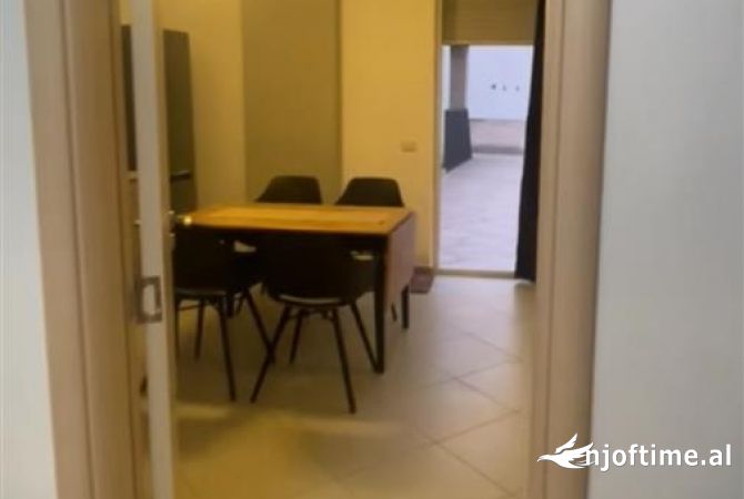 Shtepi me qera 2+1 ne Tirane - 550 Euro