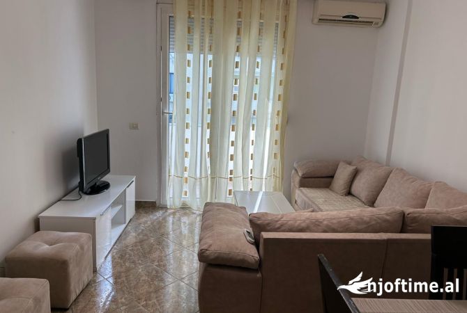 Shtepi me qera 1+1 ne Tirane - 550 Euro