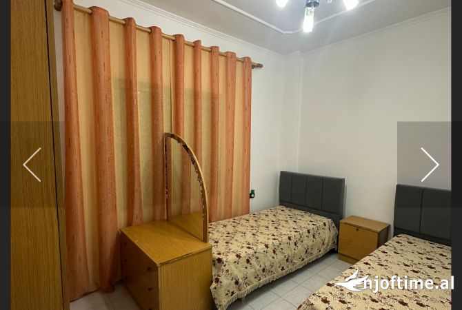 Shtepi me qera Shtepi Private ne Tirane, 3+1, Mobilimi E mobiluar, Pagesa 40,000  Leke.