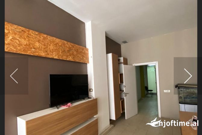 Ambient biznesi me qera 1+1 ne Tirane - 60,000 Leke