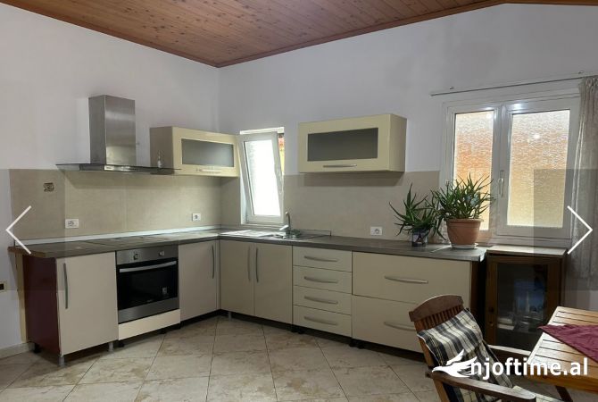 Shtepi me qera 1+1 ne Tirane - 34,000 Leke