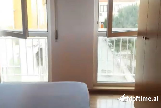 Shtepi me qera 2+1 ne Tirane - 55,000 Leke