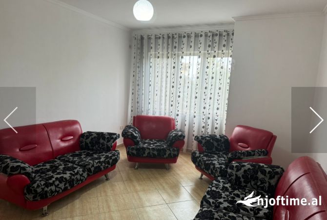 Shtepi ne shitje Apartament ne Tirane, 1+1, Mobilimi Bosh, pa mobiluar, Pagesa 93,000  Euro.