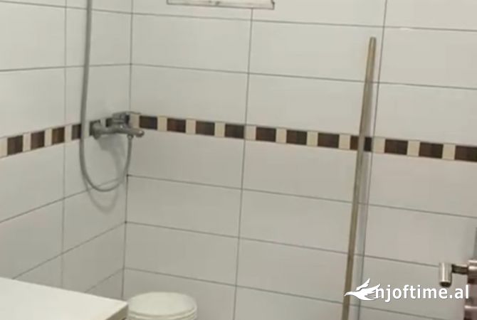 Shtepi me qera 1+1 ne Tirane - 40,000 Leke