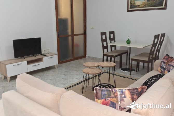 Shtepi me qera 1+1 ne Tirane - 34,000 Leke
