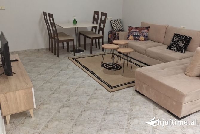 Shtepi me qera 1+1 ne Tirane - 34,000 Leke