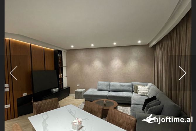 Shtepi me qera 2+1 ne Tirane - 60,000 Leke