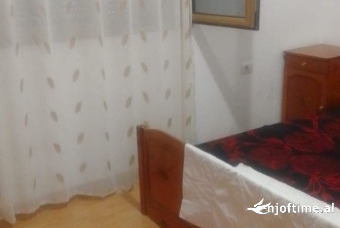 Shtepi me qera 1+1 ne Tirane - 30,000 Leke
