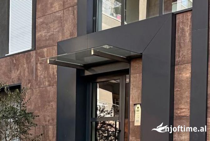 Shtepi me qera Apartament ne Tirane, 1+1, Mobilimi E mobiluar, Pagesa 1,000  Euro.