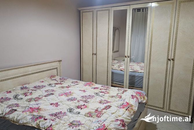 Shtepi me qera 2+1 ne Tirane - 35,000 Leke