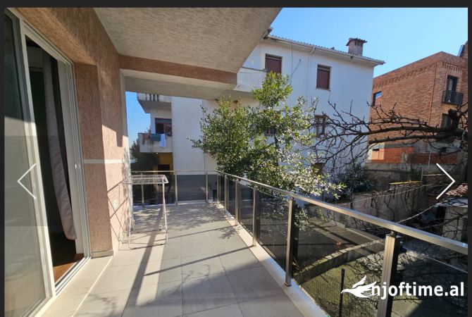 Shtepi me qera Shtepi Private ne Tirane, 1+1, Mobilimi E mobiluar, Pagesa 400  Euro.