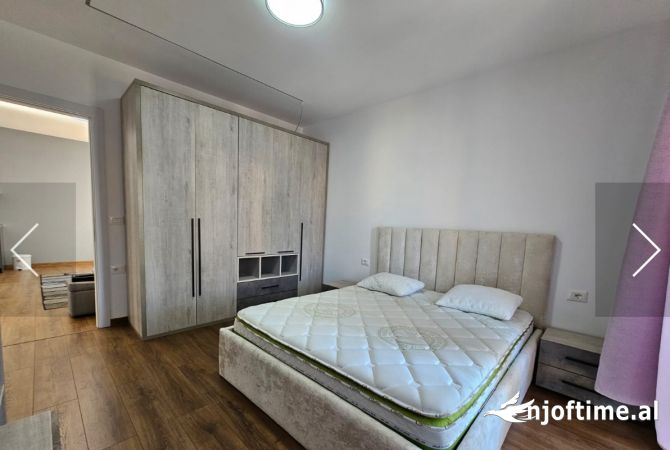Shtepi me qera Shtepi Private ne Tirane, 1+1, Mobilimi E mobiluar, Pagesa 400  Euro.