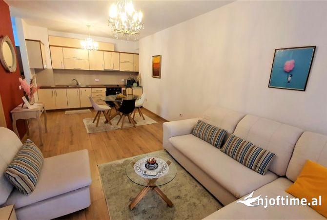 Shtepi me qera 1+1 ne Tirane - 750 Euro
