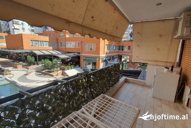 Shtepi me qera Apartament ne Tirane, 1+1, Mobilimi E mobiluar, Pagesa 750  Euro.