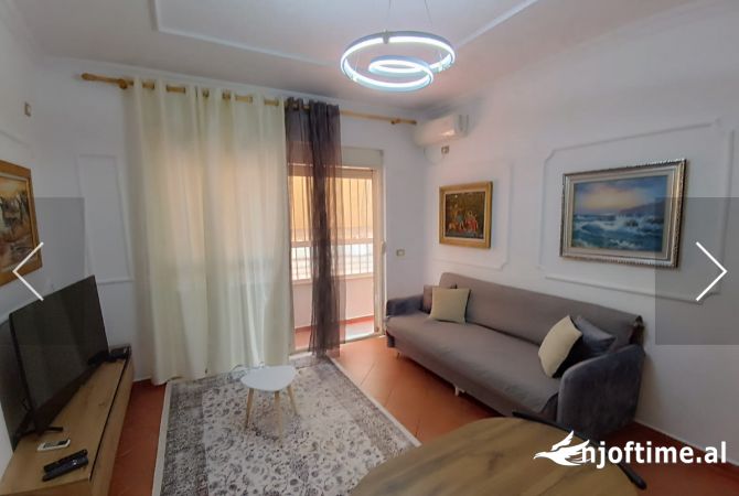 Shtepi me qera Apartament ne Tirane, 1+1, Mobilimi E mobiluar, Pagesa 430  Euro.