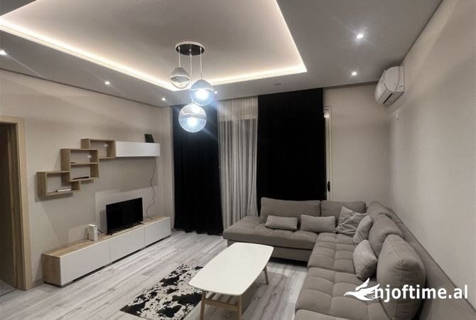 Shtepi me qera 2+1 ne Tirane - 50,000 Leke
