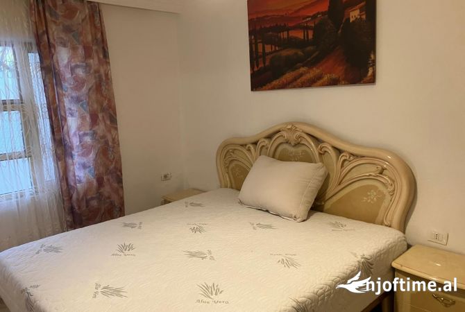 Shtepi me qera 1+1 ne Tirane - 40,000 Leke