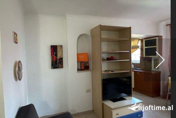 Shtepi me qera Apartament ne Tirane, 2+1, Mobilimi E mobiluar, Pagesa 500  Euro.