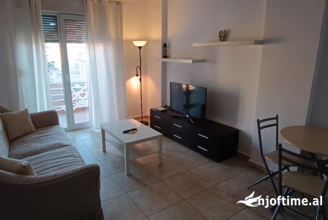 Shtepi me qera 1+1 ne Tirane - 500 Euro
