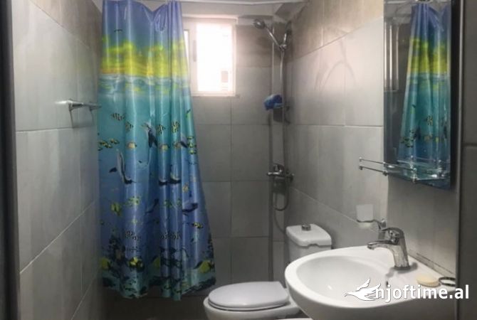Shtepi me qera 1+1 ne Tirane - 38,000 Leke