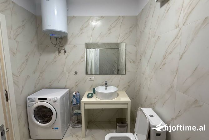 Shtepi me qera Apartament ne Tirane, 1+1, Mobilimi E mobiluar, Pagesa 450  Euro.