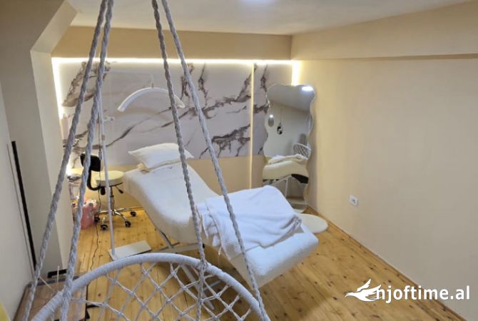 Ambient biznesi me qera 1+1 ne Tirane - 300 Euro