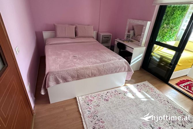 Shtepi me qera Apartament ne Tirane, 2+1, Mobilimi E mobiluar, Pagesa 850  Euro.