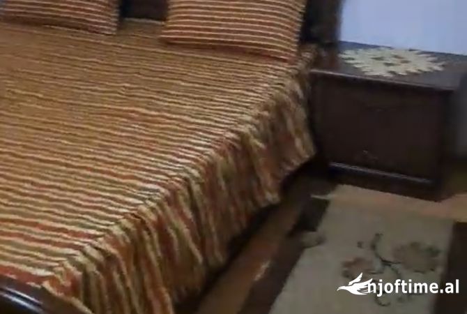 Shtepi me qera Apartament ne Tirane, 2+1, Mobilimi E mobiluar, Pagesa 45,000  Leke.