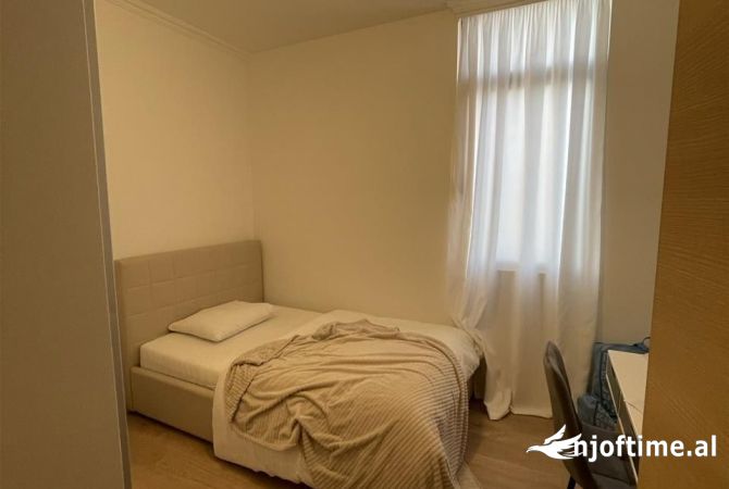 Shtepi me qera Apartament ne Tirane, 2+1, Mobilimi E mobiluar, Pagesa 60,000  Leke.