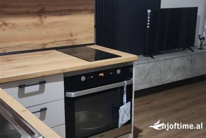 Shtepi me qera Apartament ne Tirane, Garsoniere, Mobilimi E mobiluar, Pagesa 37,000  Leke.