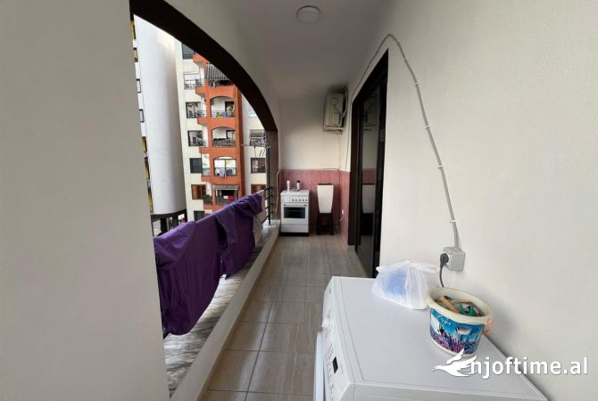 Shtepi me qera Apartament ne Tirane, 2+1, Mobilimi E mobiluar, Pagesa 45,000  Leke.