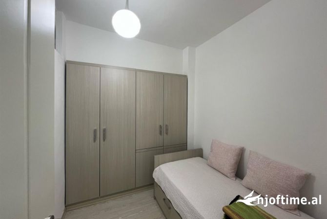 Shtepi me qera Apartament ne Tirane, 2+1, Mobilimi E mobiluar, Pagesa 45,000  Leke.