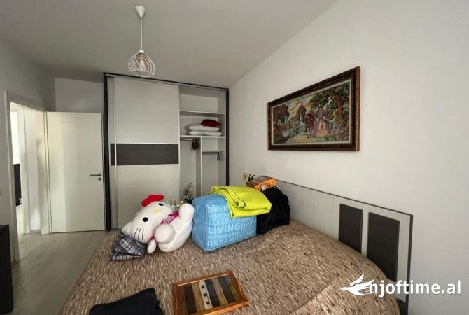 Shtepi me qera Apartament ne Tirane, 2+1, Mobilimi E mobiluar, Pagesa 45,000  Leke.