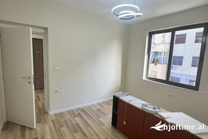 Shtepi ne shitje 2+1 ne Tirane - 154,000 Euro