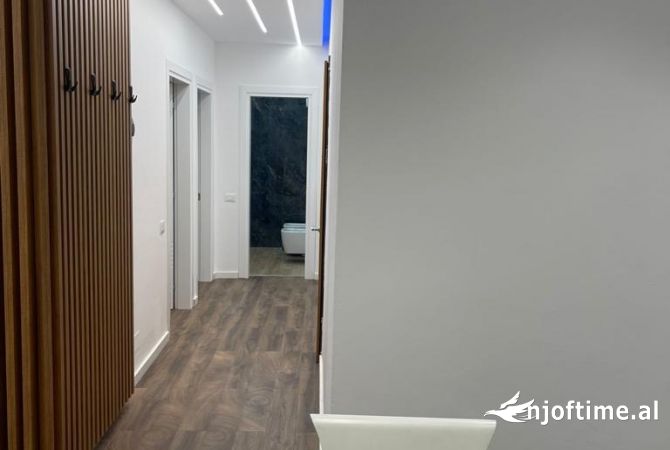 Shtepi me qera Apartament ne Tirane, 2+1, Mobilimi E mobiluar, Pagesa 600  Euro.