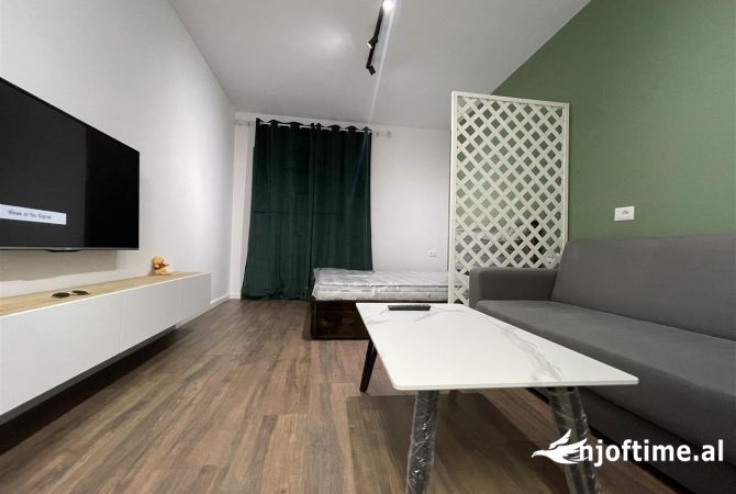 Shtepi me qera Apartament ne Tirane, Garsoniere, Mobilimi E mobiluar, Pagesa 360  Euro.