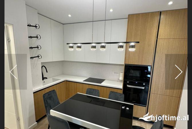 Shtepi me qera 2+1 ne Tirane - 88,000 Leke