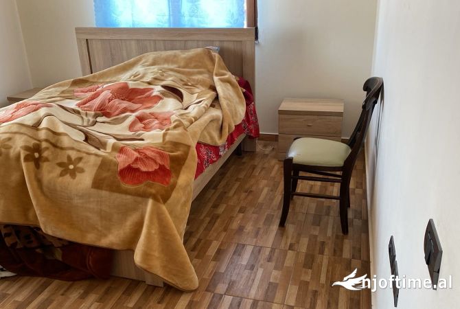 Shtepi me qera Apartament ne Tirane, 1+1, Mobilimi E mobiluar, Pagesa 30,000  Leke.