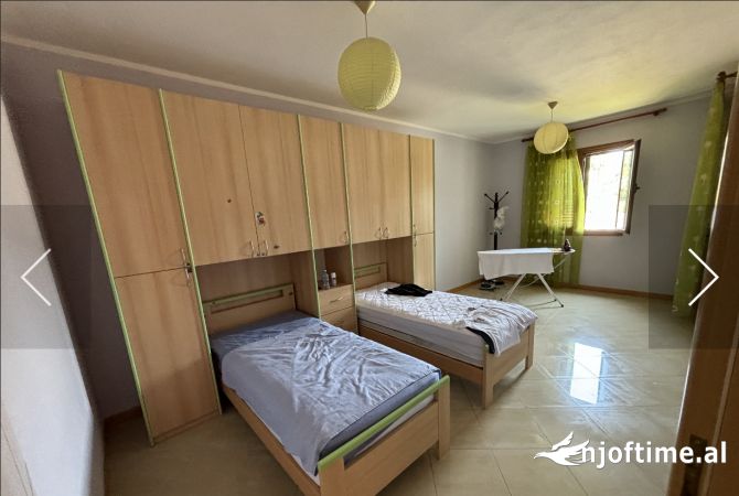 Shtepi ne shitje Shtepi Private ne Tirane, 4+1, Mobilimi E mobiluar, Pagesa 480,000  Euro.