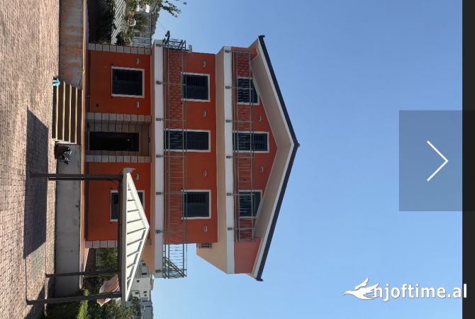 Shtepi ne shitje Shtepi Private ne Tirane, 4+1, Mobilimi E mobiluar, Pagesa 480,000  Euro.