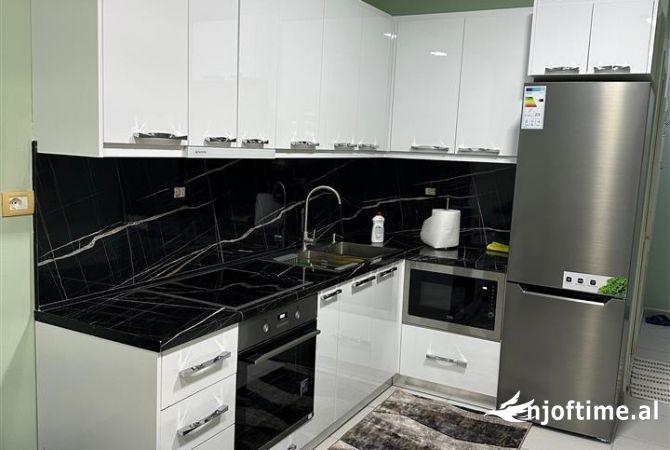 Shtepi me qera 1+1 ne Tirane - 45,000 Leke