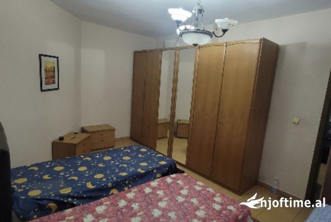 Shtepi me qera Apartament ne Tirane, 1+1, Mobilimi E mobiluar, Pagesa 35,000  Leke.