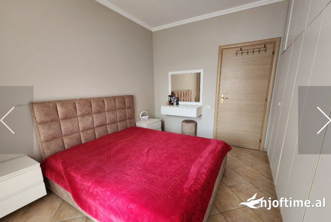 Shtepi ne shitje Apartament ne Tirane, 1+1, Mobilimi E mobiluar, Pagesa 90,000  Euro.