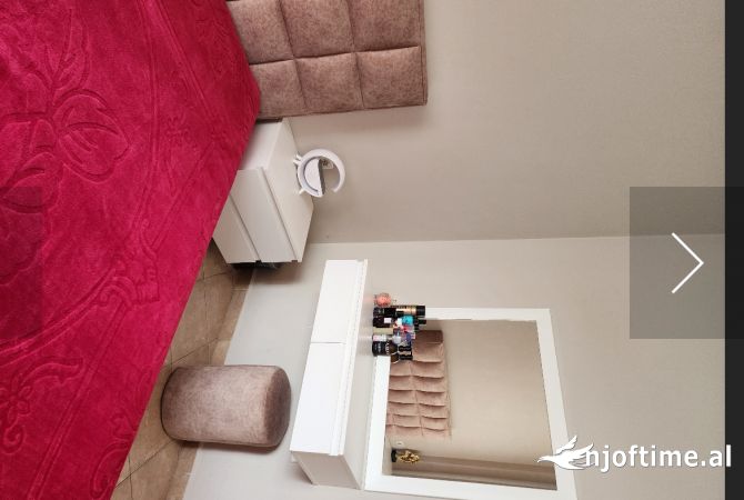 Shtepi ne shitje Apartament ne Tirane, 1+1, Mobilimi E mobiluar, Pagesa 90,000  Euro.