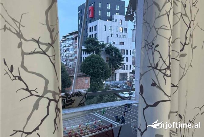 Shtepi me qera 1+1 ne Tirane - 45,000 Leke