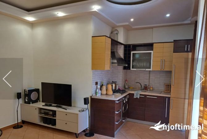 Shtepi me qera 2+1 ne Tirane - 500 Euro