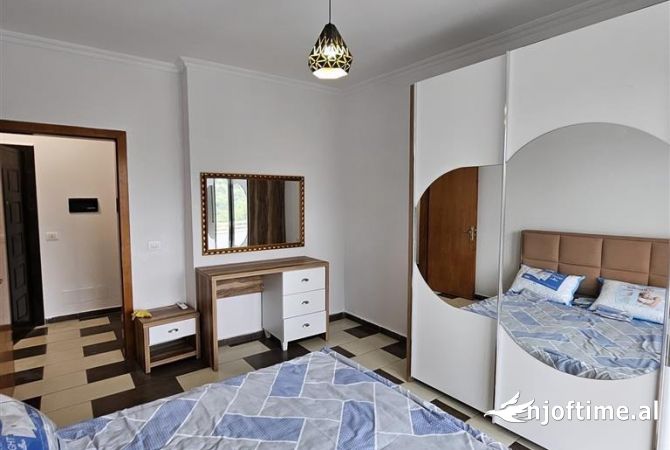 Shtepi ne shitje Apartament ne Tirane, 1+1, Mobilimi E mobiluar, Pagesa 85,000  Euro.