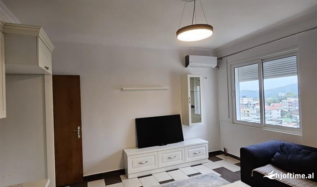Shtepi ne shitje Apartament ne Tirane, 1+1, Mobilimi E mobiluar, Pagesa 85,000  Euro.