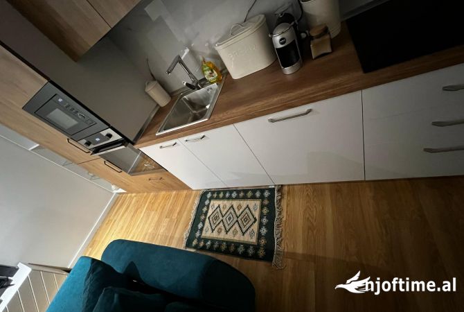 Shtepi me qera Shtepi Private ne Tirane, 1+1, Mobilimi E mobiluar, Pagesa 600  Euro.
