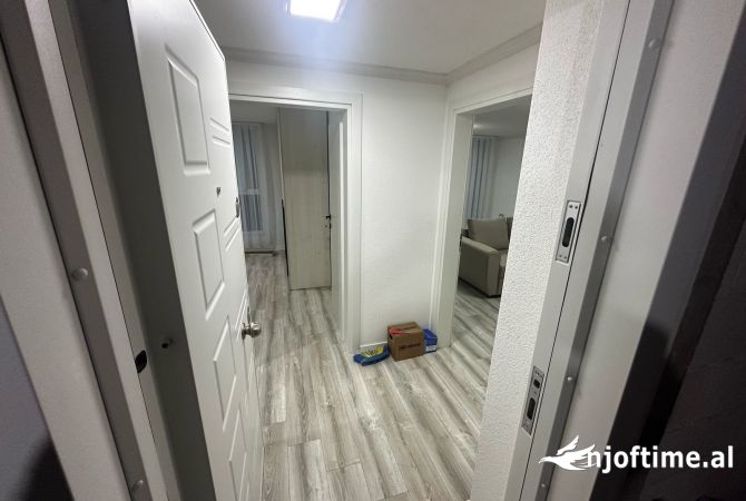 Shtepi me qera Shtepi Private ne Tirane, 1+1, Mobilimi E mobiluar, Pagesa 450  Euro.